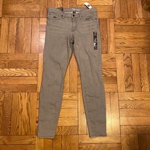 NWT Gap Gray Denim Skinny Jeans